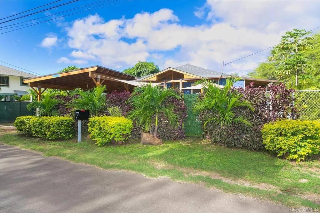 Charming Country Cottage Just A Few Steps From The Beach! Waianae Exterior photo